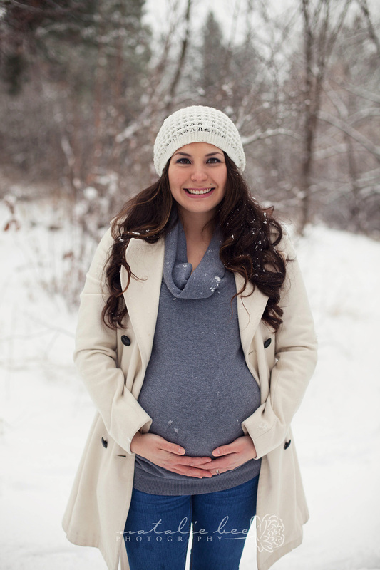 Winter Wonderland Maternity Session - Spokane, Washington Newborn ...